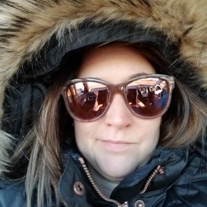 Meet your Posher, Carianne